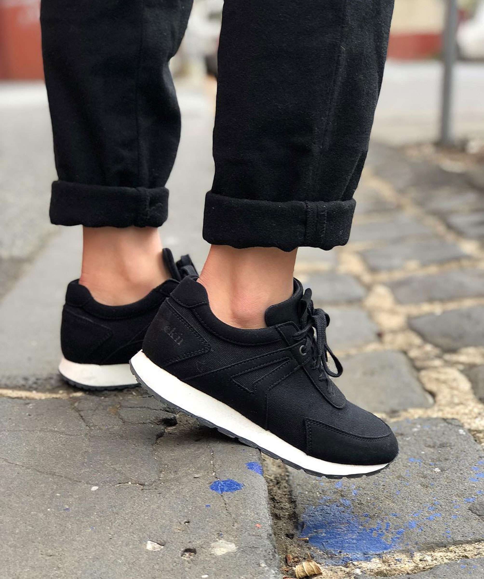 Low Seed Runner Vegan Sneakers Black Size 37, 41